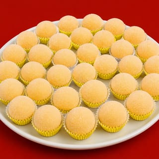 Surpresa De Uva / Grape-Filled White Chocolate